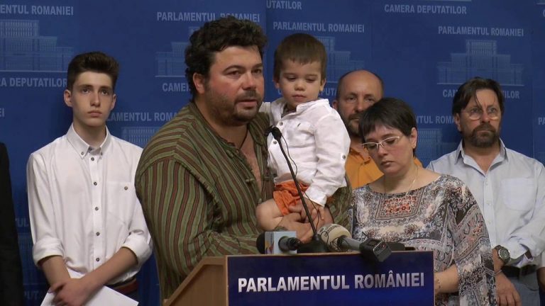 Comunicat de presă: Legea pentru inocența copilăriei